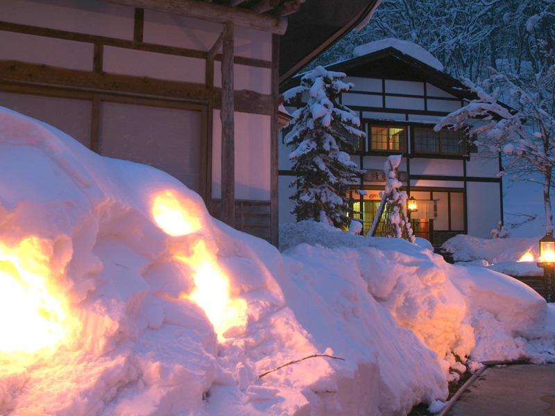 Lamp No Yado Aoni Onsen Hotel Hirakawa ภายนอก รูปภาพ