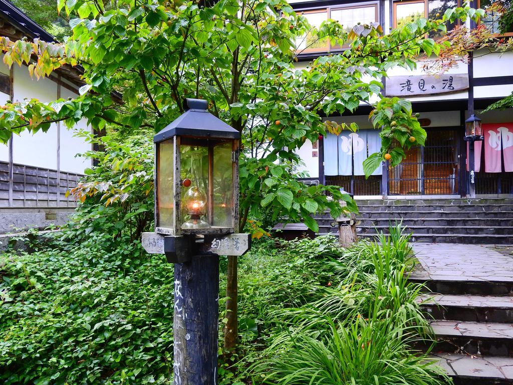 Lamp No Yado Aoni Onsen Hotel Hirakawa ภายนอก รูปภาพ